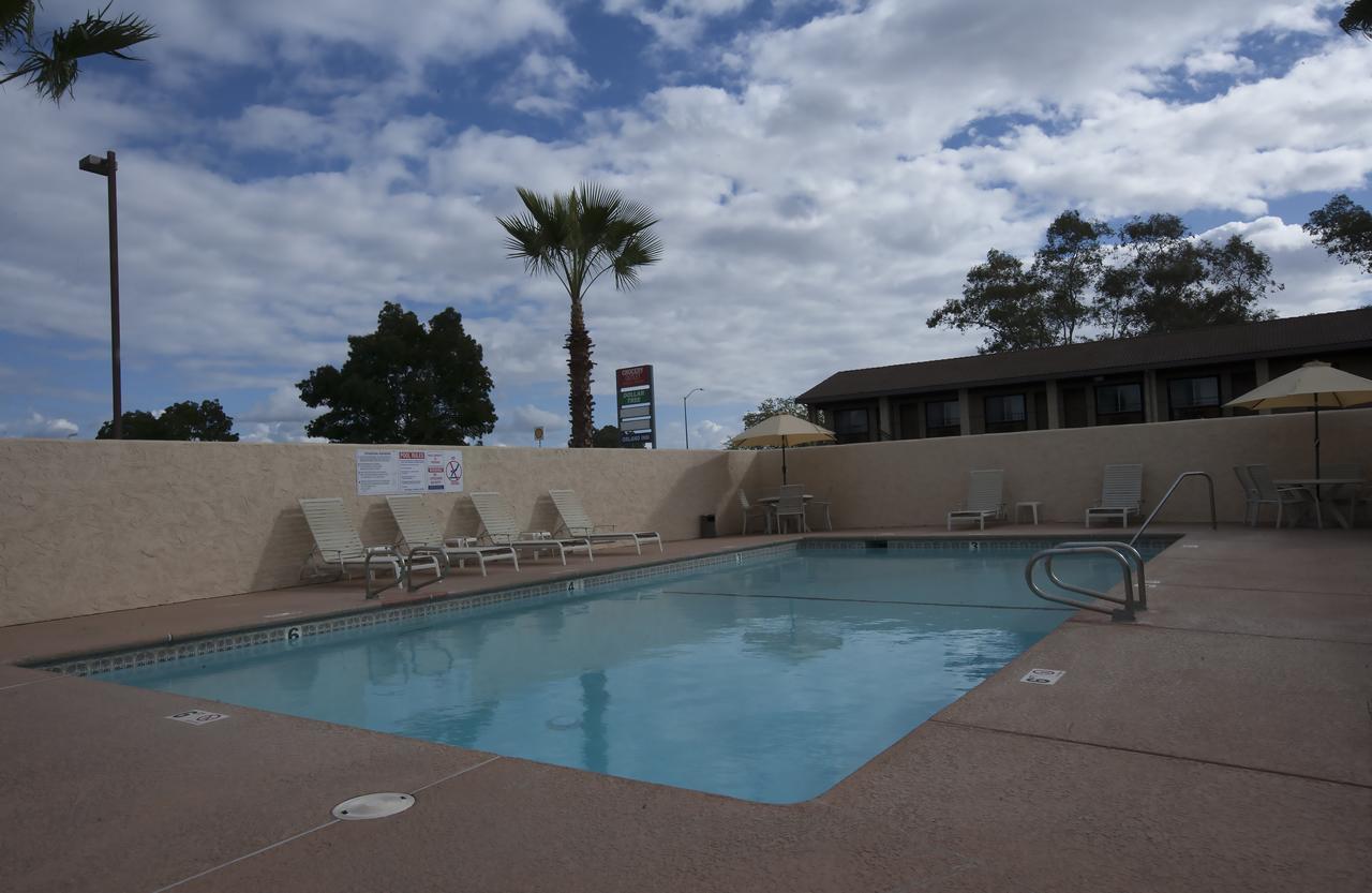 Orland Inn מראה חיצוני תמונה