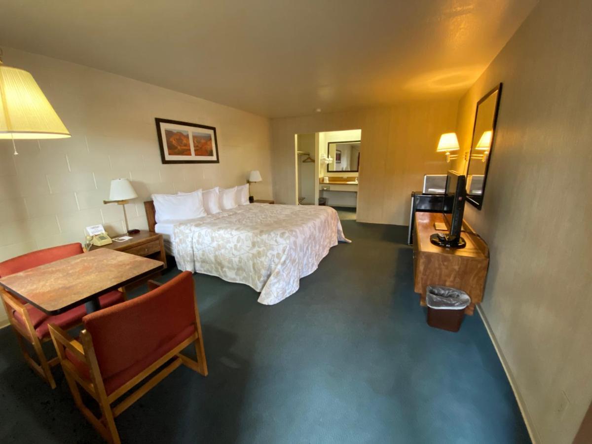 Orland Inn מראה חיצוני תמונה